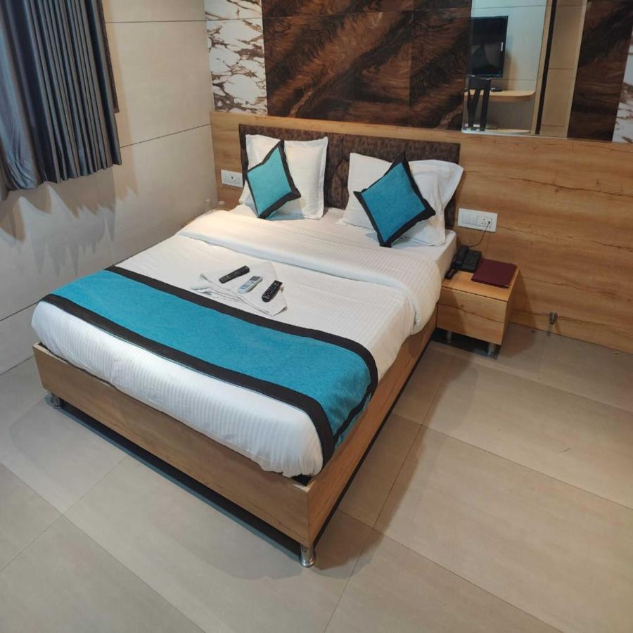 Hotel Prasad Nx Βομβάη Εξωτερικό φωτογραφία